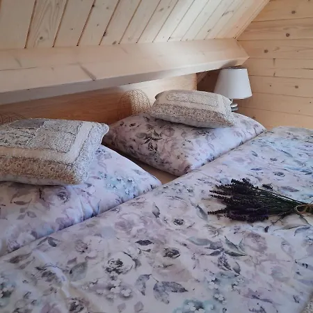 Lawendowe Wzgorze Na Wylacznosc Z Jacuzzi I Klimatyzacja Nyaraló *