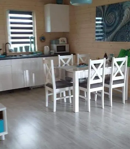 Holiday home Lawendowe Wzgorze Na Wylacznosc Z Jacuzzi I Klimatyzacja Mielenko