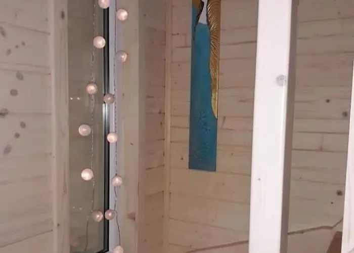 Holiday home Lawendowe Wzgorze Na Wylacznosc Z Jacuzzi I Klimatyzacja Mielenko